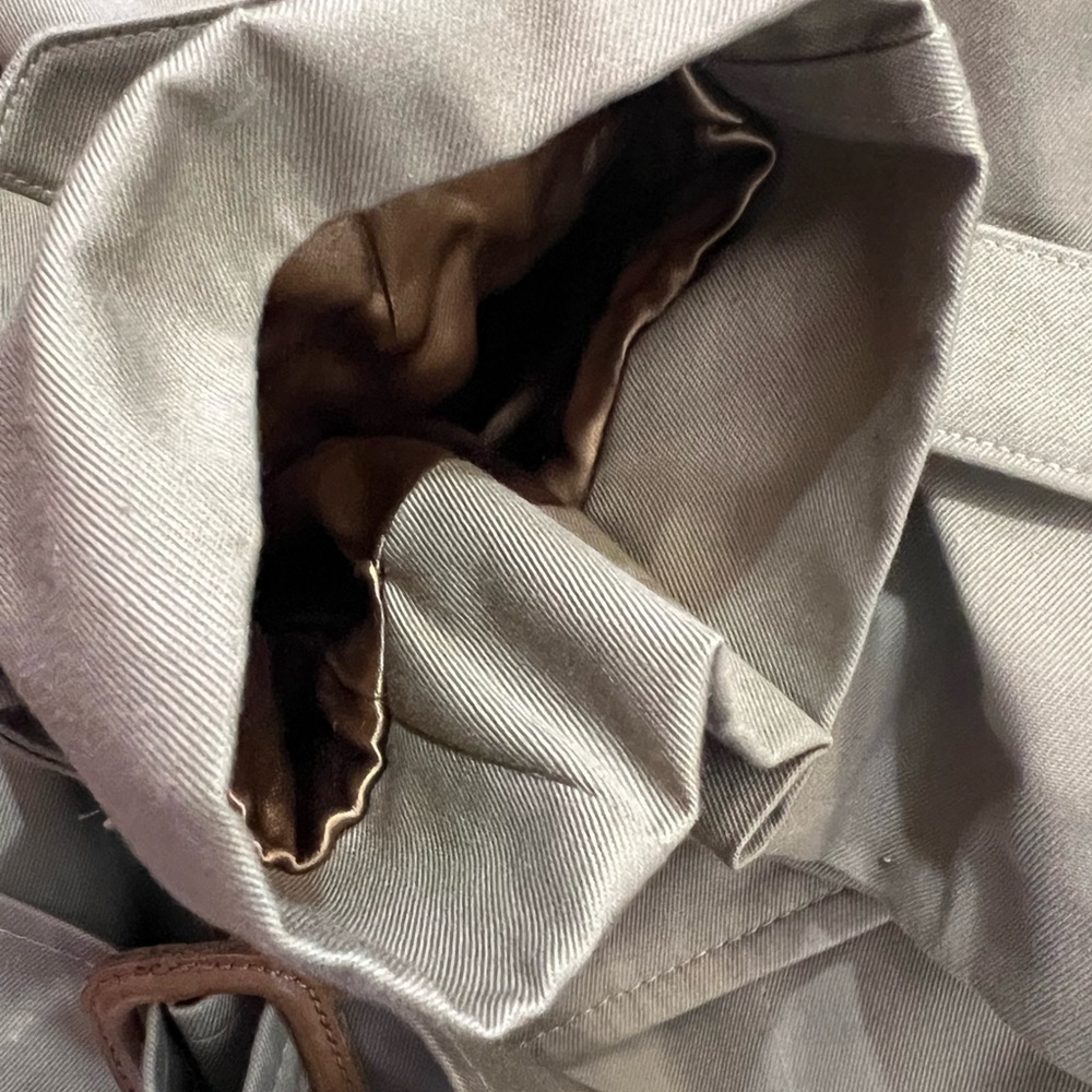 Burberry!! Rare Vintage Authentic Trench with removable wool lining size 8P - Picture 6 of 16